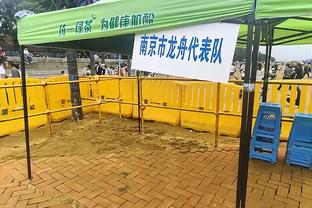 国王杯-巴萨vs巴巴斯托首发：拉菲尼亚、费兰先发，罗克替补